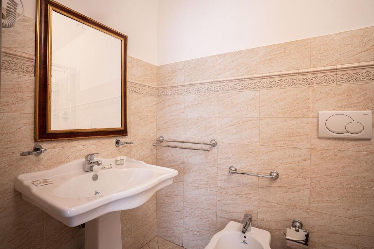 Ares Rooms Ortigia Syracuse Exterior photo